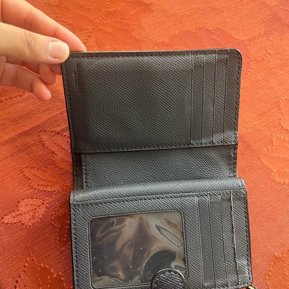 Coach medium corner zip wallet - Picture 3 of 5